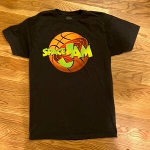Vintage Space Jam Medium mens Short Sleeve black w/ orange log  t shirt original